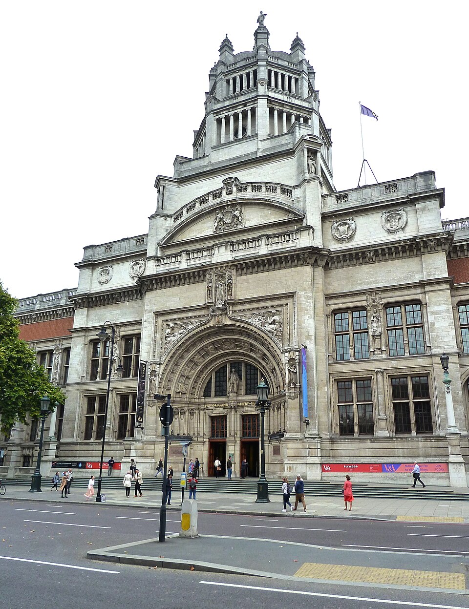 Victoria and Albert Museum